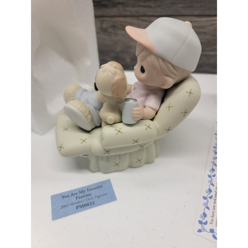 2002 "You Are My Favorite Pastime" Precious Moments Members Only Dog Pet #PM0022 - Picture 4 of 5